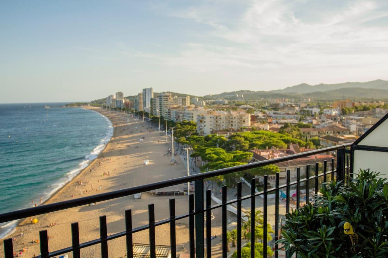 Spacious Seafront Apartment Platja d'Aro Zewnętrze zdjęcie